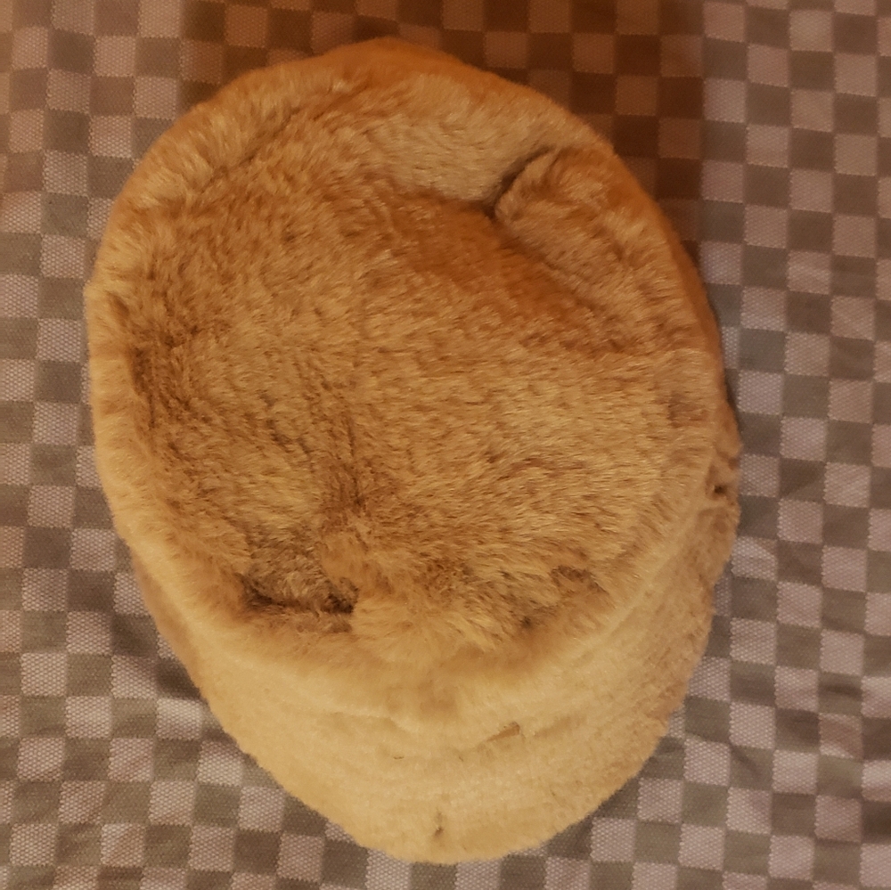 UGG Bucket Hat - Picture 4 of 4